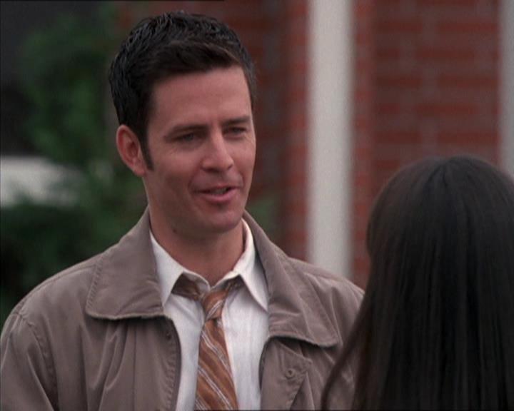 Charmed-Online_dot_net-1x04DeadManDating1669.jpg Charmed-Online_dot_net-1x04DeadManDating1669.jpg