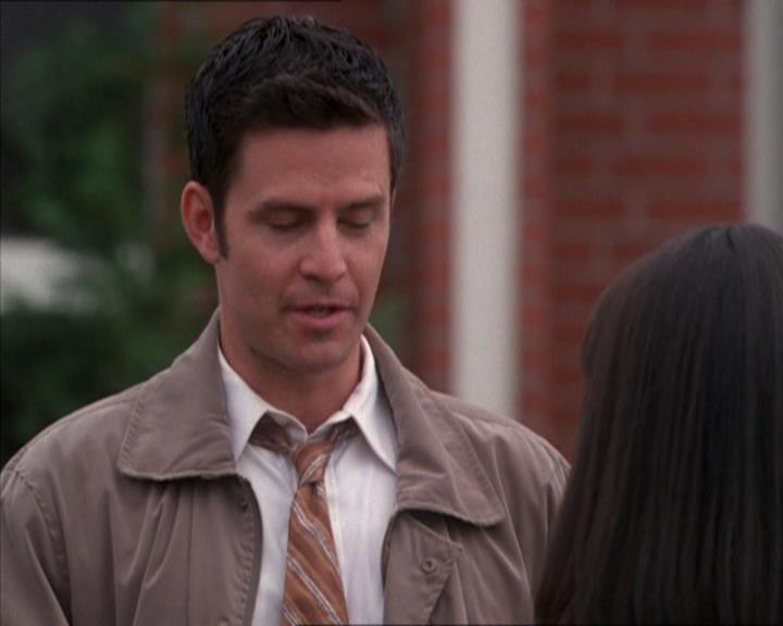 Charmed-Online_dot_net-1x04DeadManDating1674.jpg Charmed-Online_dot_net-1x04DeadManDating1674.jpg