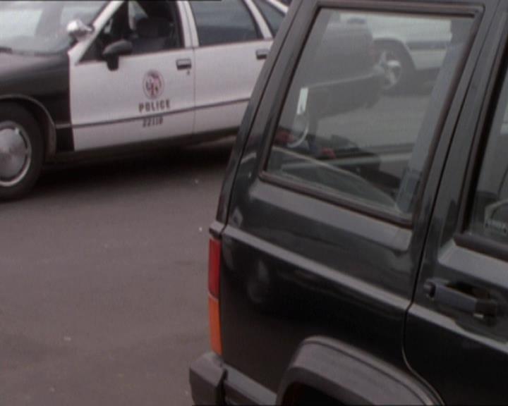 Charmed-Online_dot_net-1x04DeadManDating1685.jpg Charmed-Online_dot_net-1x04DeadManDating1685.jpg