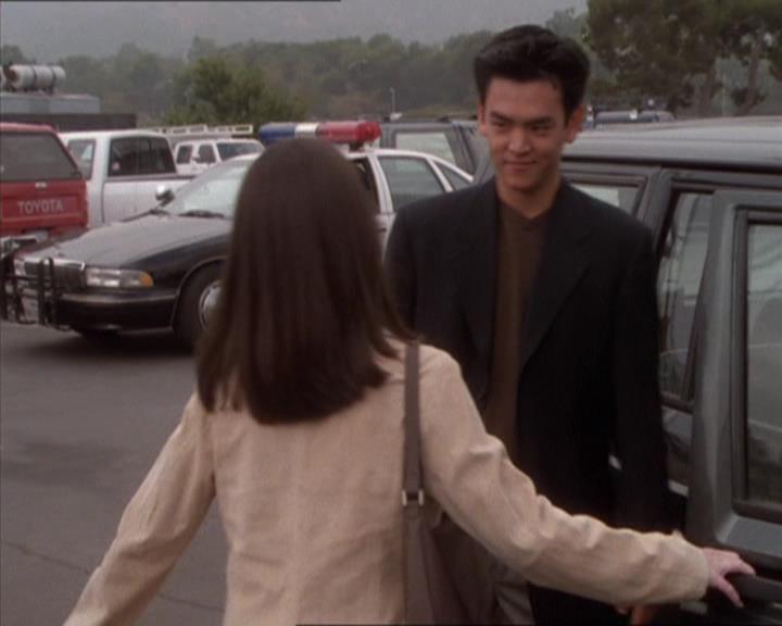 Charmed-Online_dot_net-1x04DeadManDating1714.jpg Charmed-Online_dot_net-1x04DeadManDating1714.jpg