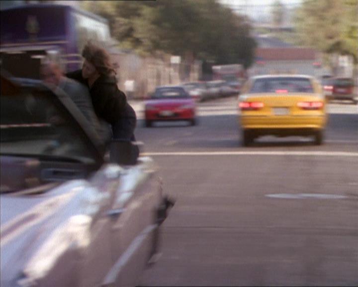 Charmed-Online_dot_net-1x04DeadManDating1755.jpg Charmed-Online_dot_net-1x04DeadManDating1755.jpg