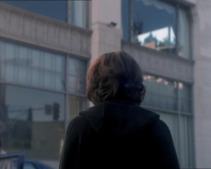 Charmed-Online_dot_net-1x04DeadManDating1769.jpg Charmed-Online_dot_net-1x04DeadManDating1769.jpg