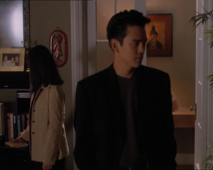 Charmed-Online_dot_net-1x04DeadManDating1784.jpg