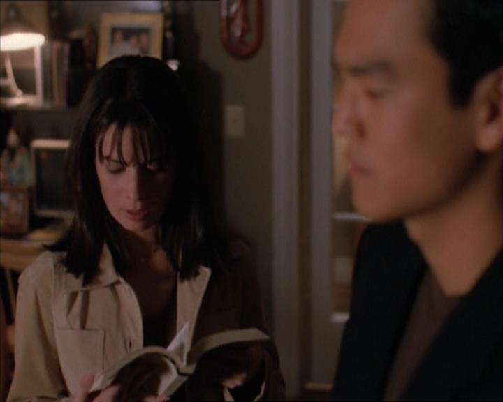 Charmed-Online_dot_net-1x04DeadManDating1799.jpg Charmed-Online_dot_net-1x04DeadManDating1799.jpg