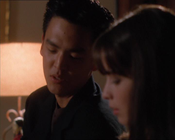 Charmed-Online_dot_net-1x04DeadManDating1838.jpg
