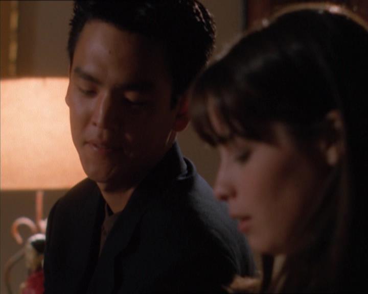 Charmed-Online_dot_net-1x04DeadManDating1840.jpg Charmed-Online_dot_net-1x04DeadManDating1840.jpg