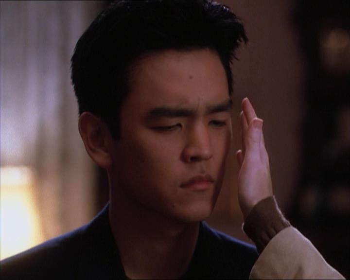 Charmed-Online_dot_net-1x04DeadManDating1987.jpg Charmed-Online_dot_net-1x04DeadManDating1987.jpg