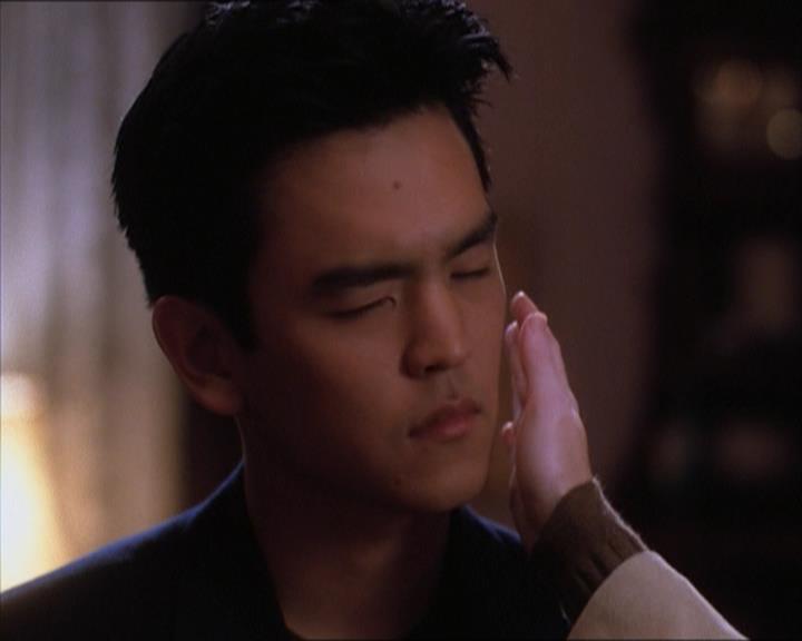 Charmed-Online_dot_net-1x04DeadManDating1996.jpg Charmed-Online_dot_net-1x04DeadManDating1996.jpg