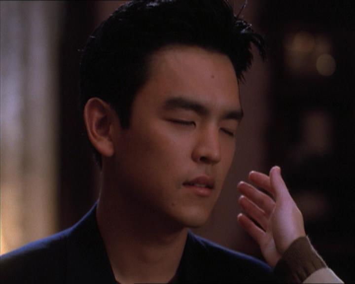 Charmed-Online_dot_net-1x04DeadManDating2001.jpg Charmed-Online_dot_net-1x04DeadManDating2001.jpg