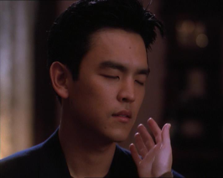 Charmed-Online_dot_net-1x04DeadManDating2002.jpg Charmed-Online_dot_net-1x04DeadManDating2002.jpg