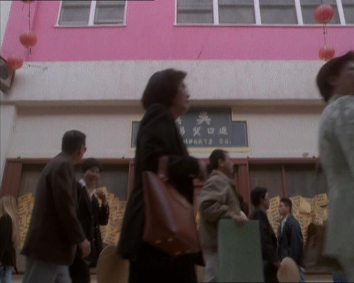 Charmed-Online_dot_net-1x04DeadManDating2037.jpg Charmed-Online_dot_net-1x04DeadManDating2037.jpg