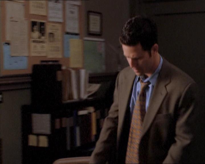 Charmed-Online_dot_net-1x04DeadManDating2073.jpg Charmed-Online_dot_net-1x04DeadManDating2073.jpg