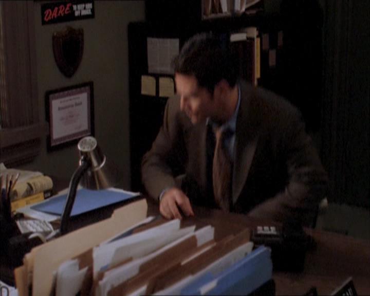 Charmed-Online_dot_net-1x04DeadManDating2074.jpg Charmed-Online_dot_net-1x04DeadManDating2074.jpg