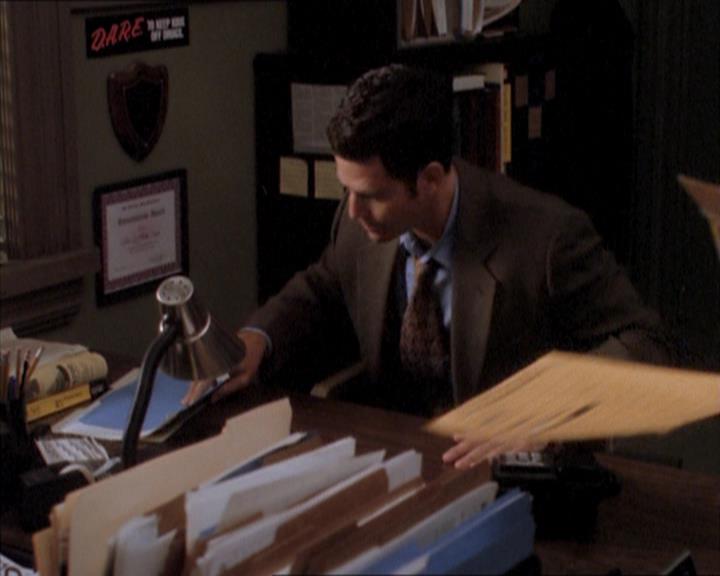 Charmed-Online_dot_net-1x04DeadManDating2075.jpg Charmed-Online_dot_net-1x04DeadManDating2075.jpg