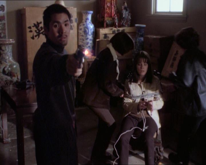 Charmed-Online_dot_net-1x04DeadManDating2121.jpg Charmed-Online_dot_net-1x04DeadManDating2121.jpg