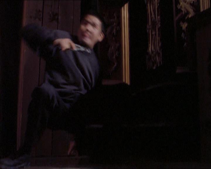 Charmed-Online_dot_net-1x04DeadManDating2137.jpg Charmed-Online_dot_net-1x04DeadManDating2137.jpg