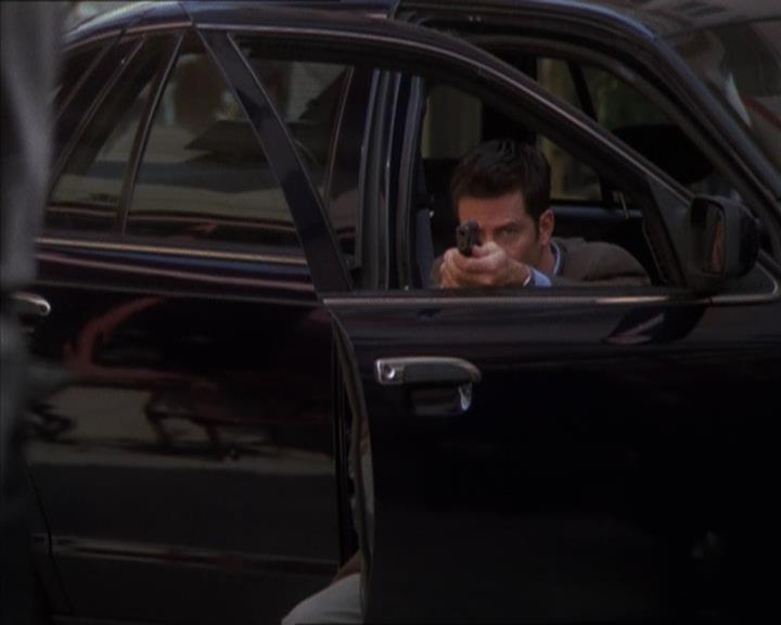 Charmed-Online_dot_net-1x04DeadManDating2145.jpg Charmed-Online_dot_net-1x04DeadManDating2145.jpg