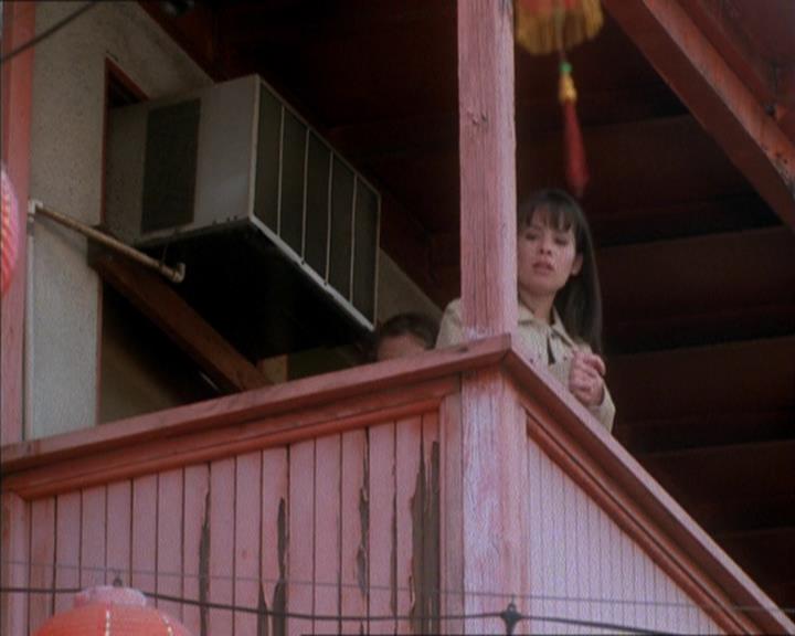 Charmed-Online_dot_net-1x04DeadManDating2154.jpg Charmed-Online_dot_net-1x04DeadManDating2154.jpg