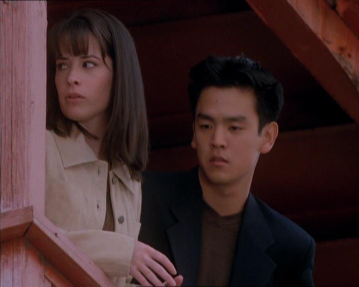 Charmed-Online_dot_net-1x04DeadManDating2161.jpg Charmed-Online_dot_net-1x04DeadManDating2161.jpg