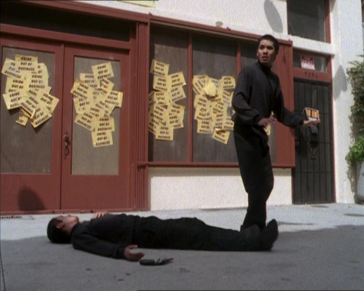 Charmed-Online_dot_net-1x04DeadManDating2175.jpg Charmed-Online_dot_net-1x04DeadManDating2175.jpg