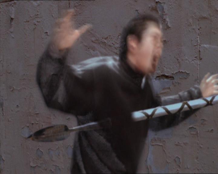 Charmed-Online_dot_net-1x04DeadManDating2219.jpg Charmed-Online_dot_net-1x04DeadManDating2219.jpg