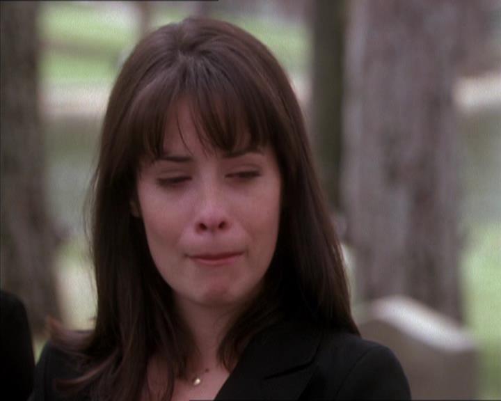 Charmed-Online_dot_net-1x04DeadManDating2364.jpg Charmed-Online_dot_net-1x04DeadManDating2364.jpg