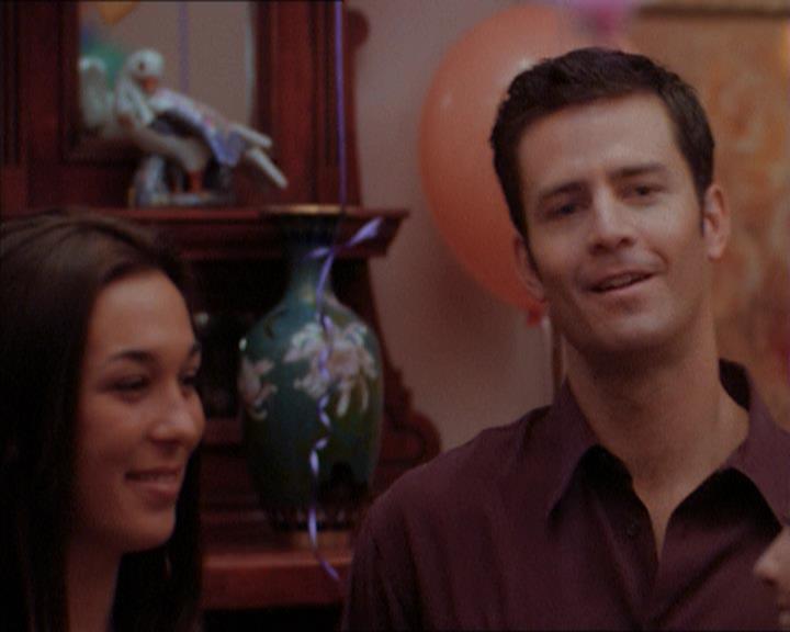 Charmed-Online_dot_net-1x04DeadManDating2413.jpg Charmed-Online_dot_net-1x04DeadManDating2413.jpg