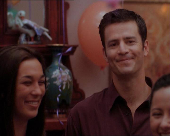 Charmed-Online_dot_net-1x04DeadManDating2416.jpg Charmed-Online_dot_net-1x04DeadManDating2416.jpg