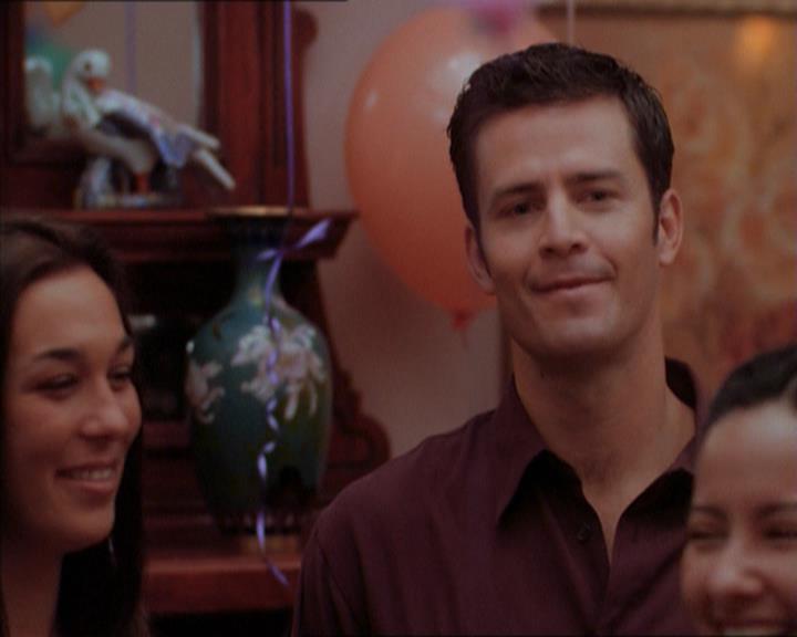 Charmed-Online_dot_net-1x04DeadManDating2417.jpg Charmed-Online_dot_net-1x04DeadManDating2417.jpg