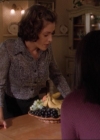 Charmed-Online_dot_net-1x04DeadManDating0408.jpg