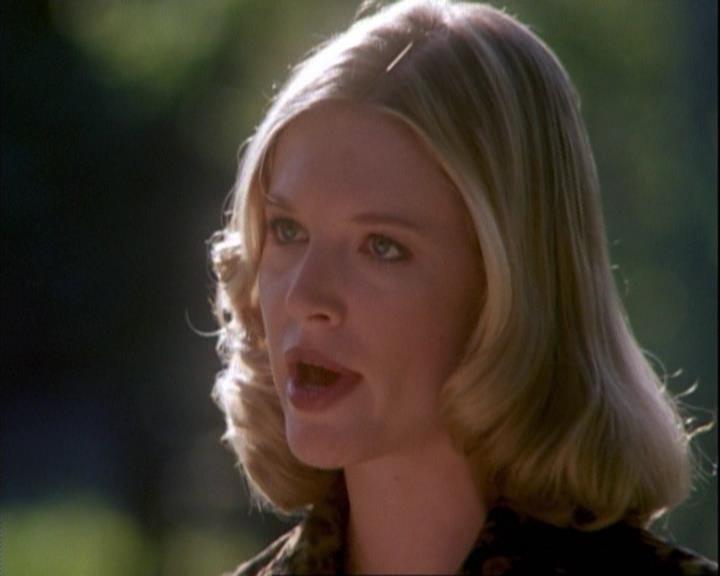 Charmed-Online-dot-net_106TheWeddingFromHell0112.jpg Charmed-Online-dot-net_106TheWeddingFromHell0112.jpg