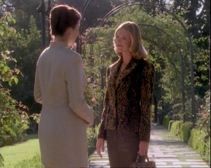 Charmed-Online-dot-net_106TheWeddingFromHell0127.jpg Charmed-Online-dot-net_106TheWeddingFromHell0127.jpg