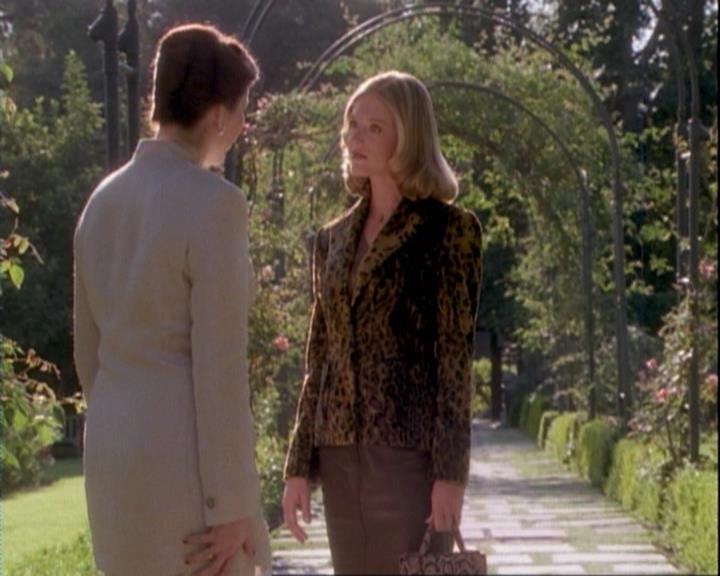 Charmed-Online-dot-net_106TheWeddingFromHell0139.jpg Charmed-Online-dot-net_106TheWeddingFromHell0139.jpg