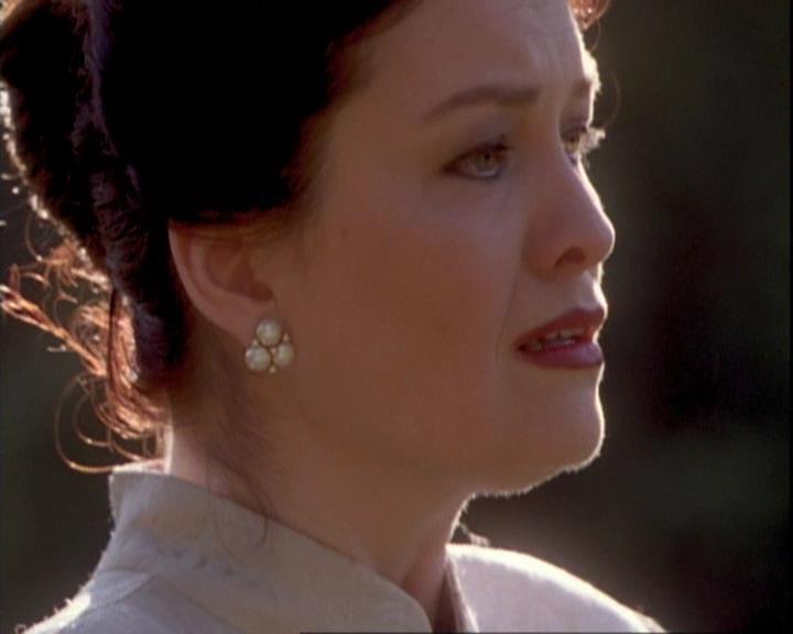 Charmed-Online-dot-net_106TheWeddingFromHell0162.jpg Charmed-Online-dot-net_106TheWeddingFromHell0162.jpg