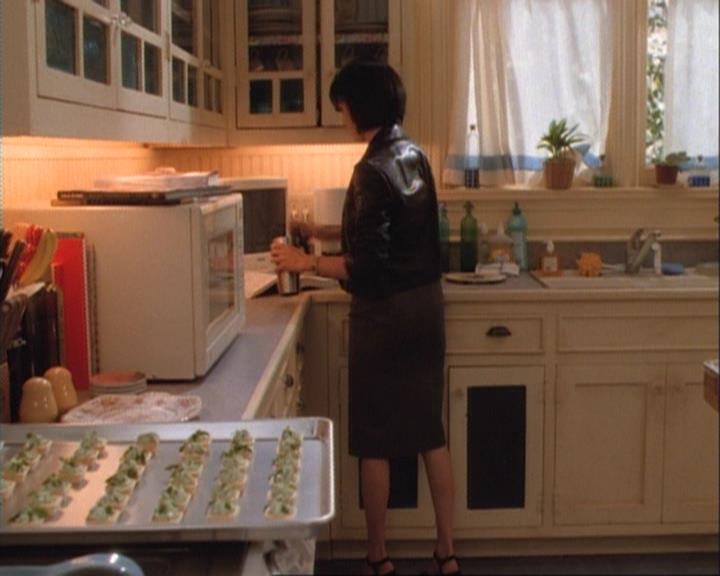 Charmed-Online-dot-net_106TheWeddingFromHell0360.jpg Charmed-Online-dot-net_106TheWeddingFromHell0360.jpg