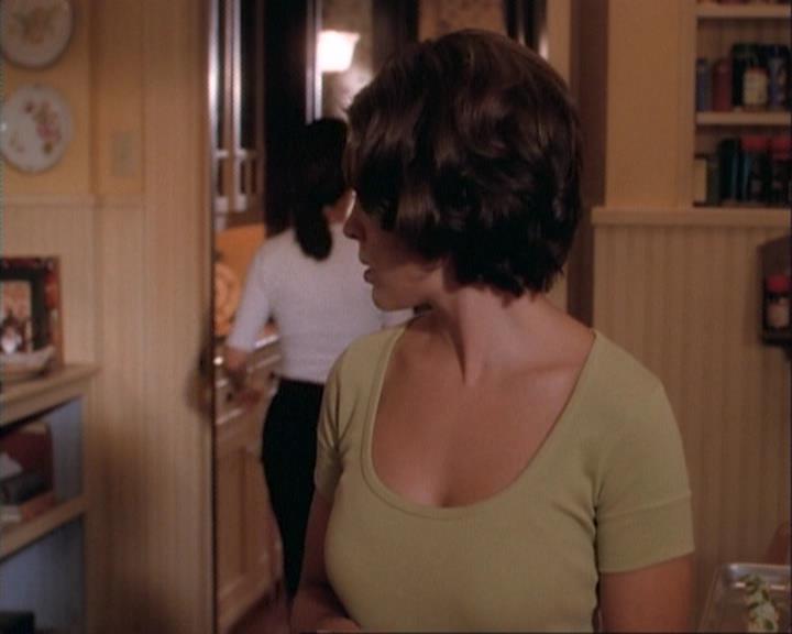 Charmed-Online-dot-net_106TheWeddingFromHell0455.jpg Charmed-Online-dot-net_106TheWeddingFromHell0455.jpg