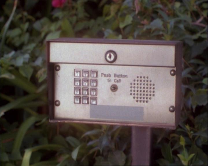 Charmed-Online-dot-net_106TheWeddingFromHell0479.jpg Charmed-Online-dot-net_106TheWeddingFromHell0479.jpg