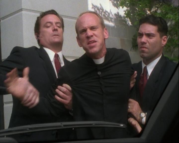 Charmed-Online-dot-net_106TheWeddingFromHell0515.jpg Charmed-Online-dot-net_106TheWeddingFromHell0515.jpg