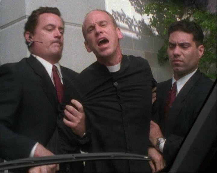 Charmed-Online-dot-net_106TheWeddingFromHell0516.jpg Charmed-Online-dot-net_106TheWeddingFromHell0516.jpg