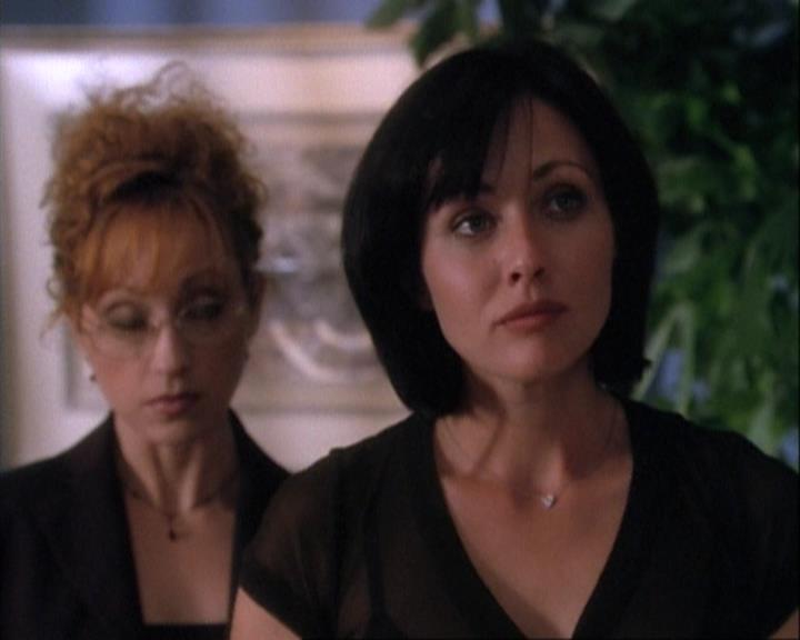 Charmed-Online-dot-net_106TheWeddingFromHell0549.jpg Charmed-Online-dot-net_106TheWeddingFromHell0549.jpg