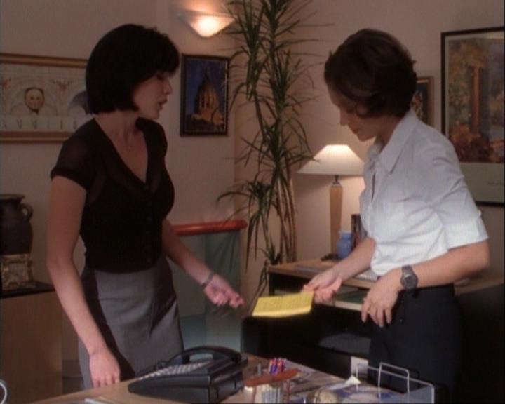 Charmed-Online-dot-net_106TheWeddingFromHell0582.jpg Charmed-Online-dot-net_106TheWeddingFromHell0582.jpg