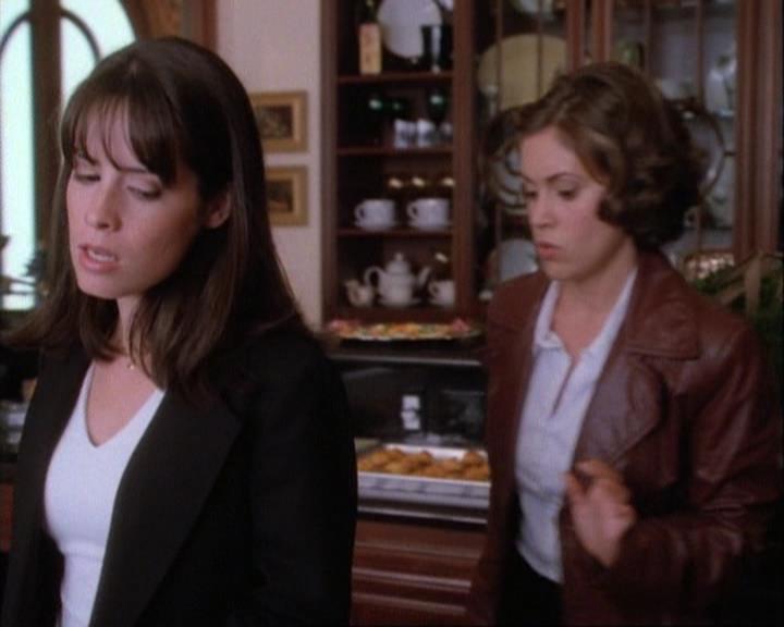 Charmed-Online-dot-net_106TheWeddingFromHell0748.jpg Charmed-Online-dot-net_106TheWeddingFromHell0748.jpg