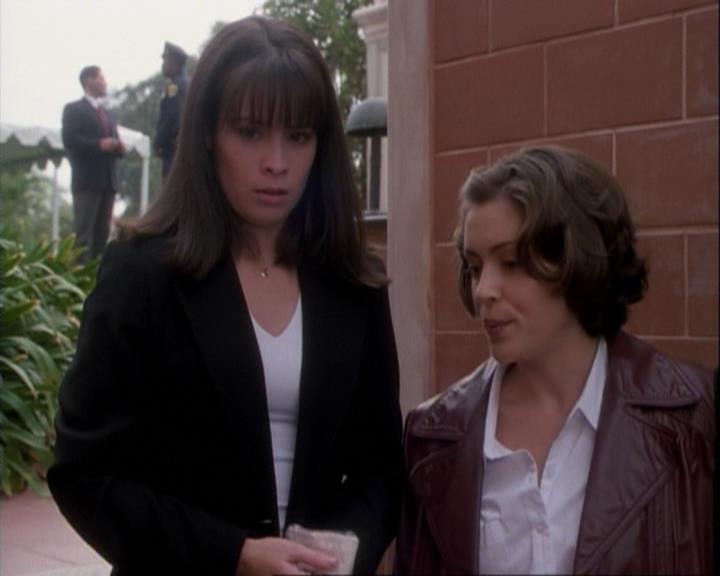 Charmed-Online-dot-net_106TheWeddingFromHell1123.jpg Charmed-Online-dot-net_106TheWeddingFromHell1123.jpg