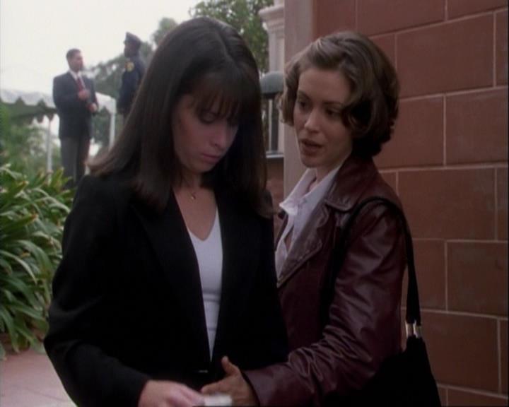 Charmed-Online-dot-net_106TheWeddingFromHell1125.jpg Charmed-Online-dot-net_106TheWeddingFromHell1125.jpg