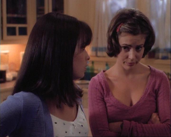 Charmed-Online-dot-net_106TheWeddingFromHell1570.jpg Charmed-Online-dot-net_106TheWeddingFromHell1570.jpg