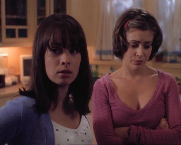 Charmed-Online-dot-net_106TheWeddingFromHell1586.jpg Charmed-Online-dot-net_106TheWeddingFromHell1586.jpg