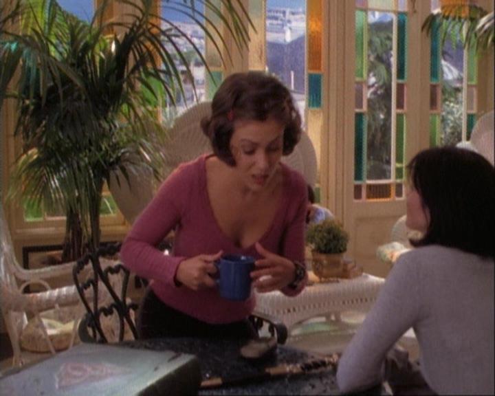 Charmed-Online-dot-net_106TheWeddingFromHell1694.jpg Charmed-Online-dot-net_106TheWeddingFromHell1694.jpg