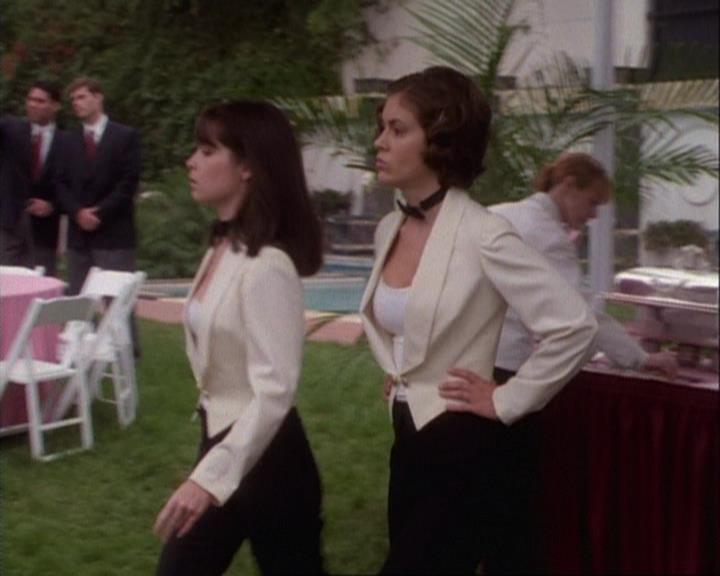 Charmed-Online-dot-net_106TheWeddingFromHell1799.jpg Charmed-Online-dot-net_106TheWeddingFromHell1799.jpg