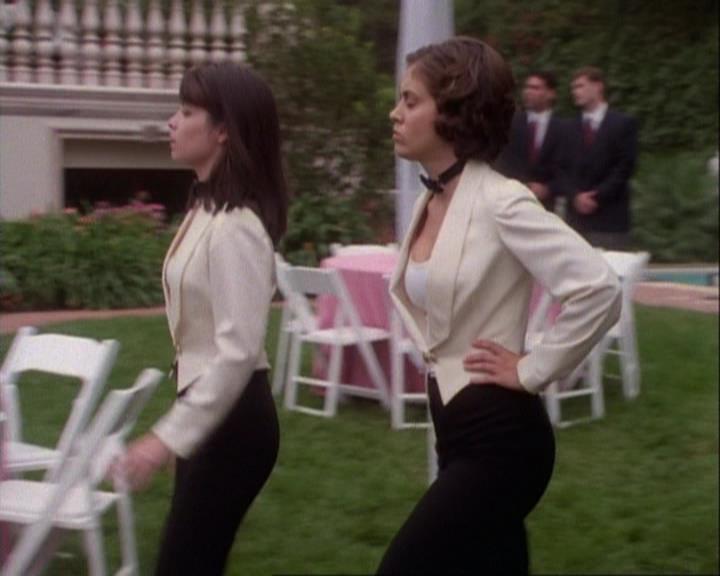 Charmed-Online-dot-net_106TheWeddingFromHell1800.jpg Charmed-Online-dot-net_106TheWeddingFromHell1800.jpg