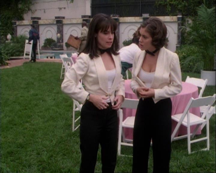 Charmed-Online-dot-net_106TheWeddingFromHell1810.jpg Charmed-Online-dot-net_106TheWeddingFromHell1810.jpg